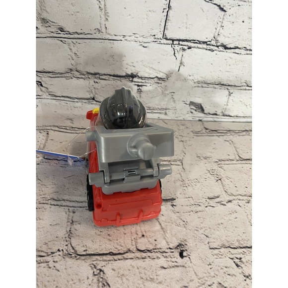 Fisher-Price Little People to The Rescue Fire Truck 2 Pieces - Picture 3 of 6